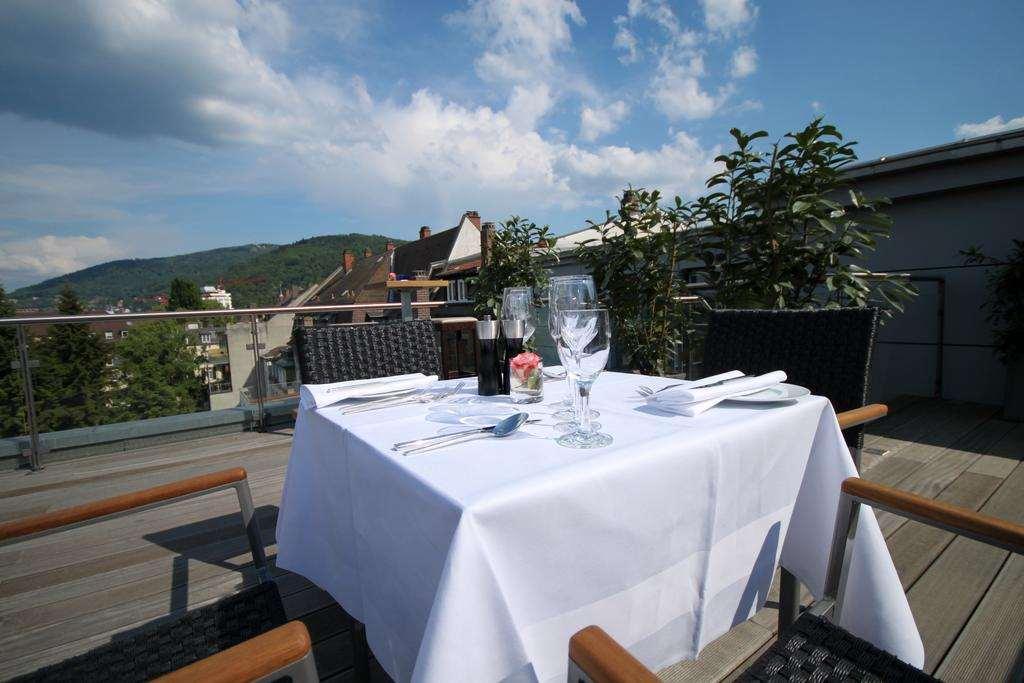 Qube Hotel Bahnstadt Heidelberg Restaurante foto